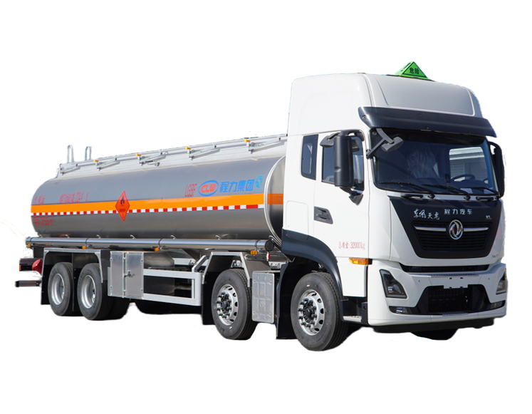 天龙加油车.jpg